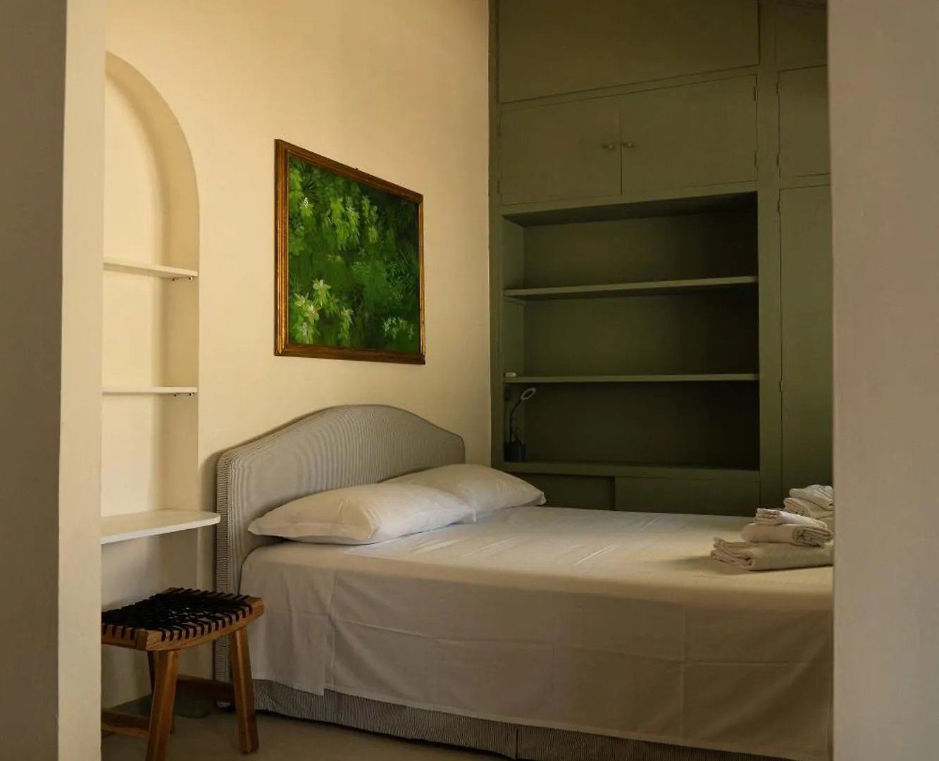 Апартаменты Friendly & Small 1-Br Apt With Beautiful Terrace Флоренция